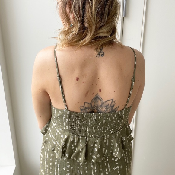 OLIVE + CREAM TIE FRONT RUFFLED MAXI DRESS S/M/L - Picture 3 of 12